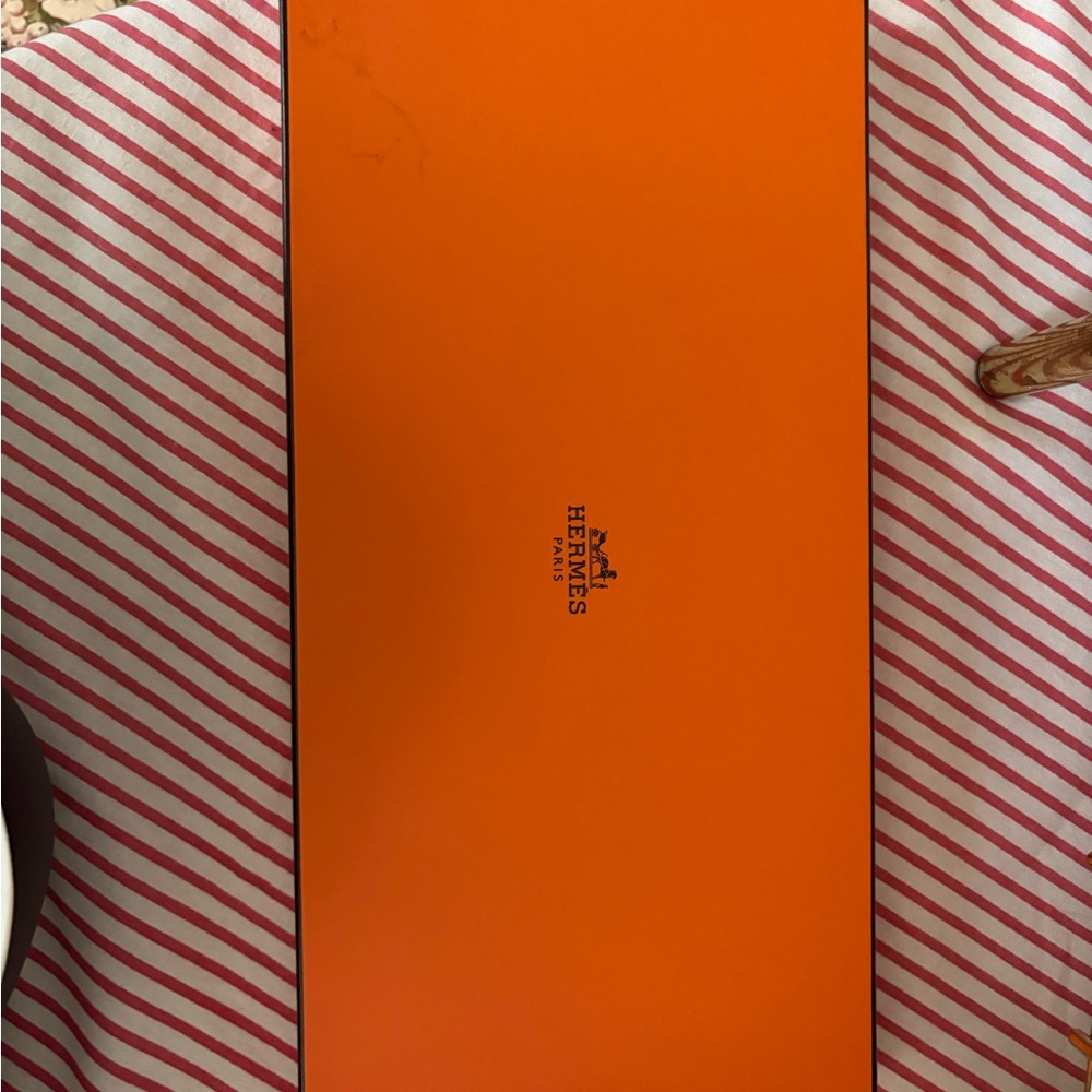 Hermes Orange Signature Gift Box with Center Logo